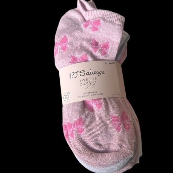 P.J. Salvage 🎀 6 Pairs of No Show Socks! - Picture 1 of 9
